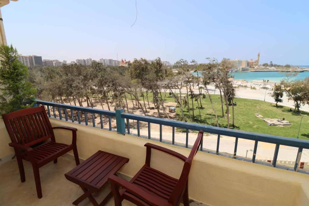 Beach Luxury Mamoura Private Beach 알렉산드리아 외부 사진